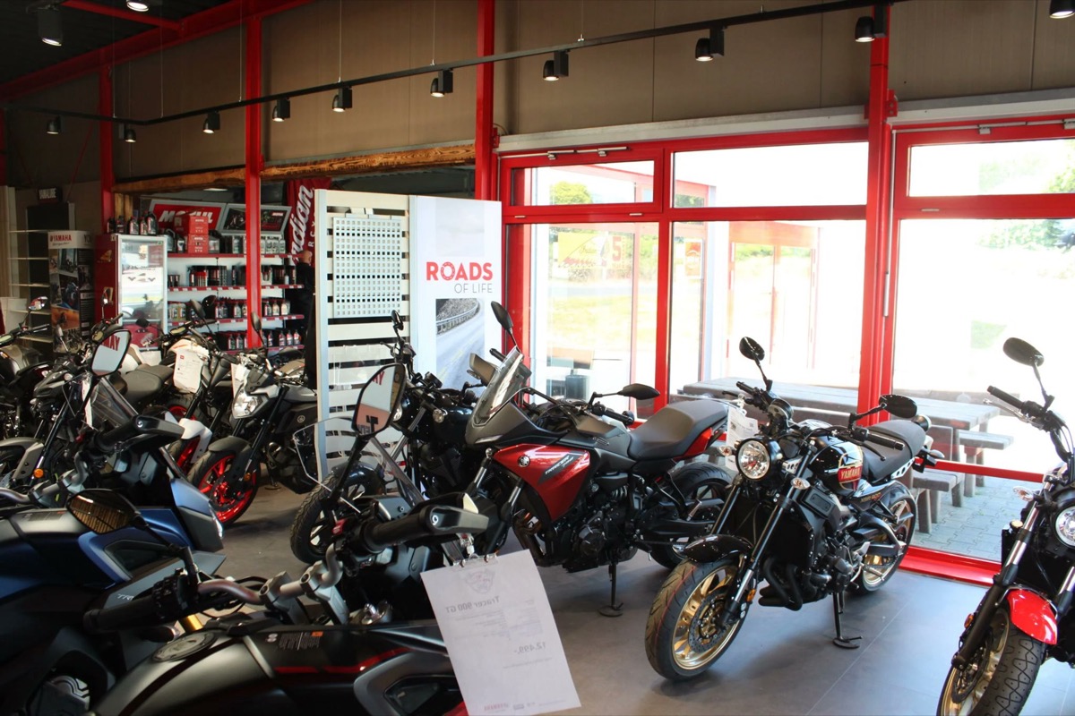 AS Customs Showroom 4